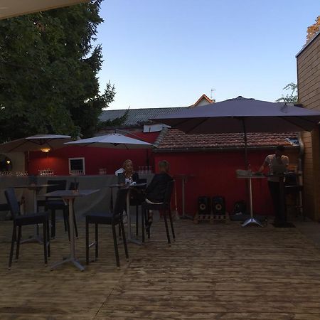 Bull'It Hotel Saint-Genis-Laval Exterior foto