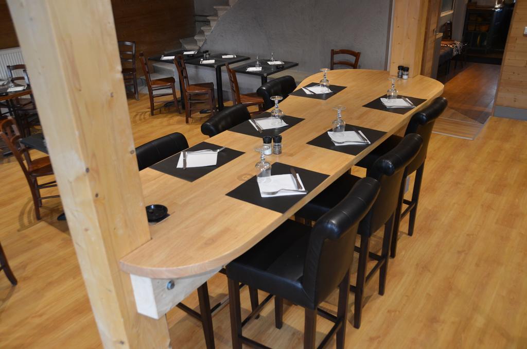 Bull'It Hotel Saint-Genis-Laval Exterior foto