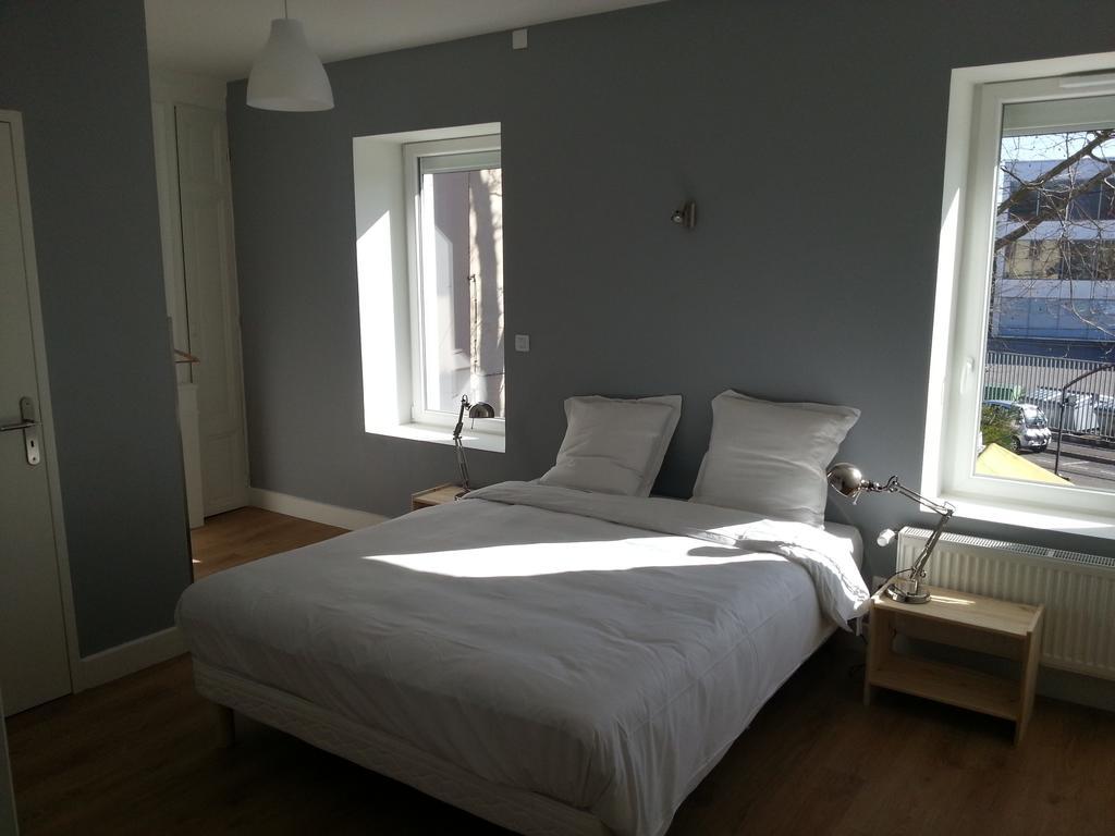 Bull'It Hotel Saint-Genis-Laval Habitación foto